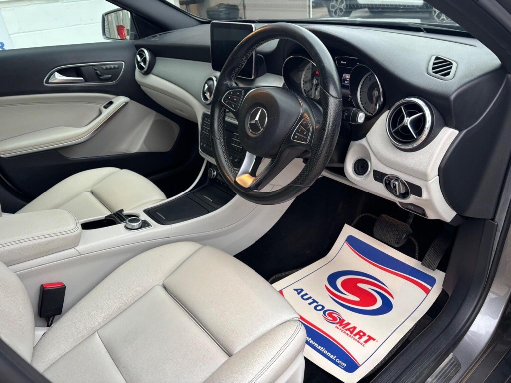 MERCEDES-BENZ GLA CLASS