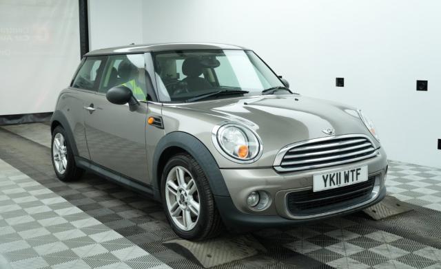 MINI HATCH 1.6 One Hatch