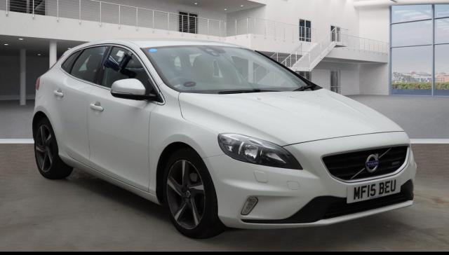 VOLVO V40 1.6 R-Design D2 (115hp)
