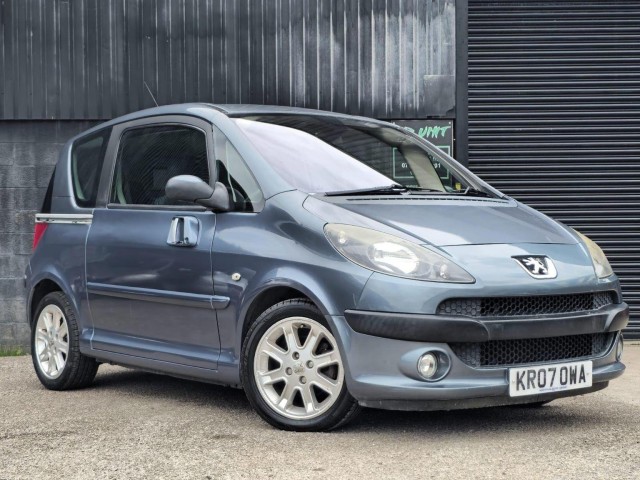 PEUGEOT 1007