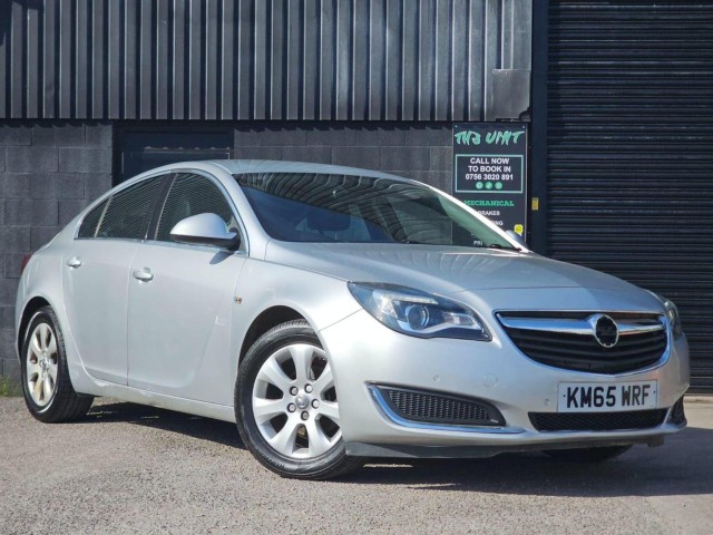 VAUXHALL INSIGNIA