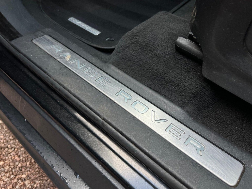 LAND ROVER RANGE ROVER EVOQUE