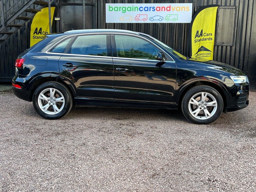 AUDI Q3