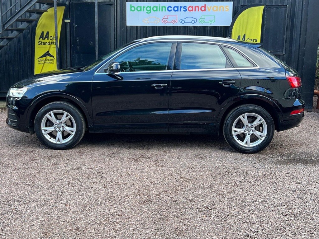 AUDI Q3