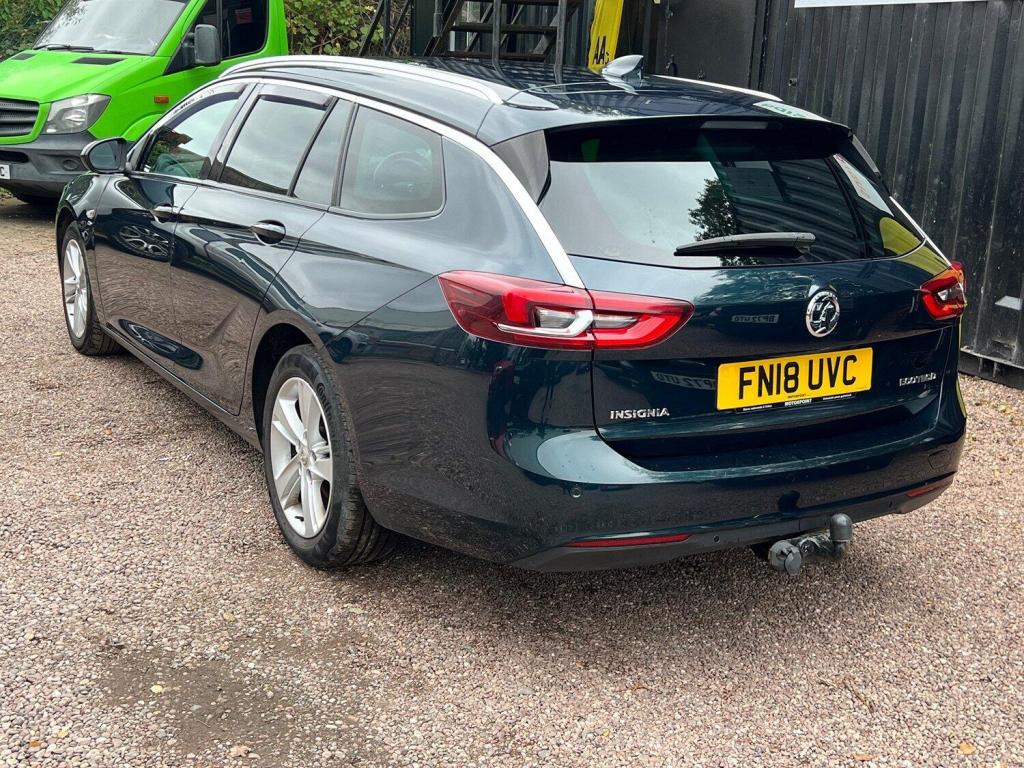 VAUXHALL INSIGNIA