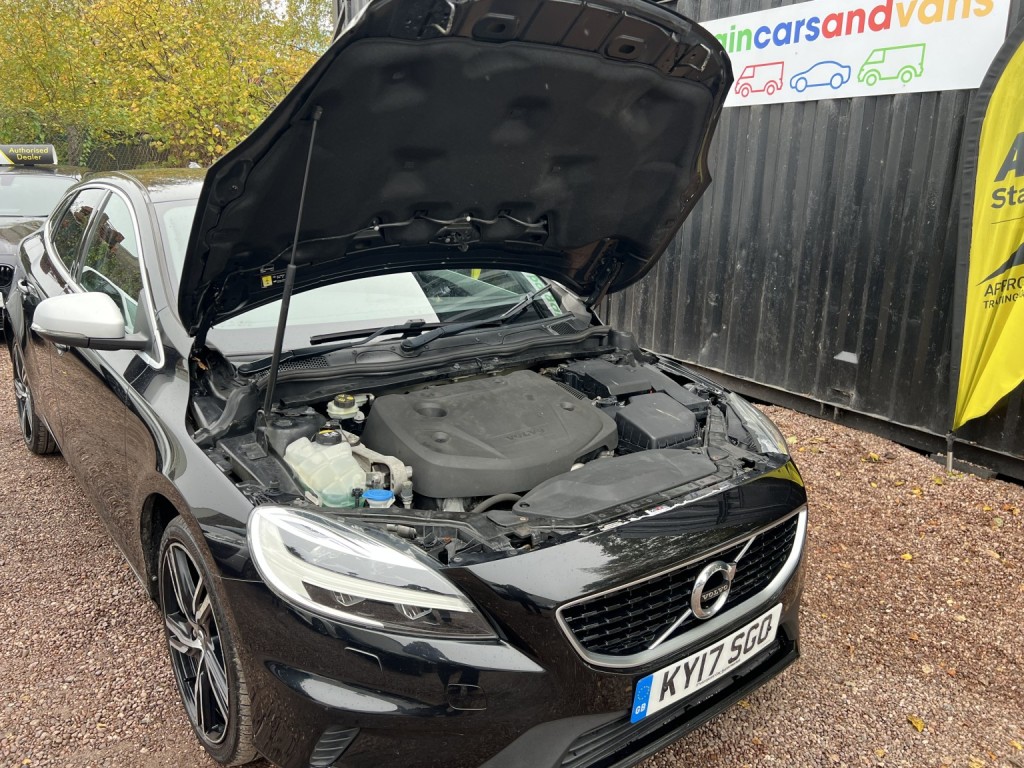 VOLVO V40