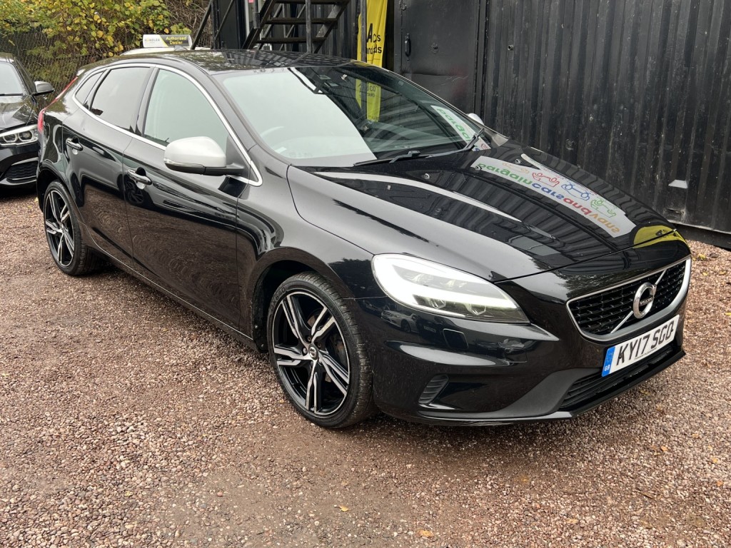VOLVO V40