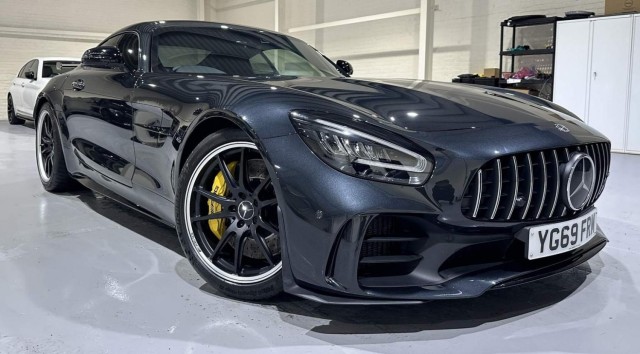MERCEDES-BENZ AMG GT