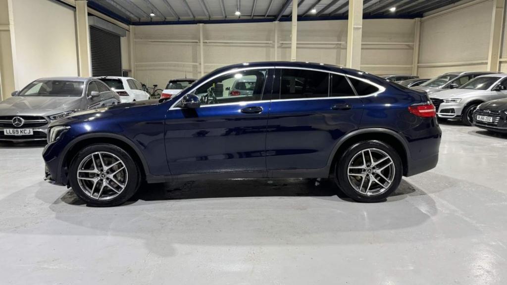 MERCEDES-BENZ GLC