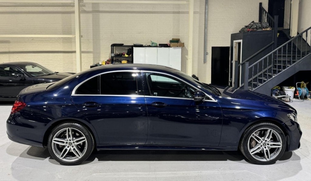 MERCEDES-BENZ E CLASS