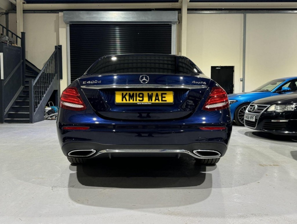 MERCEDES-BENZ E CLASS