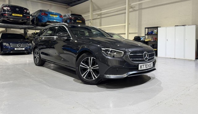 MERCEDES-BENZ E CLASS