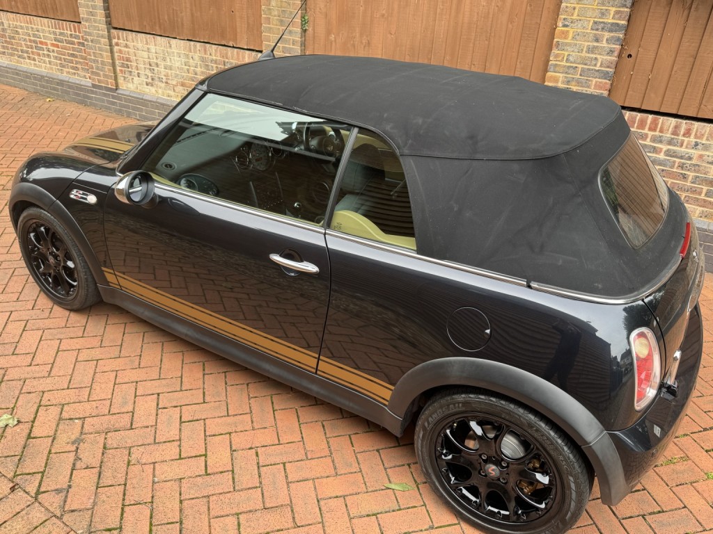 MINI CONVERTIBLE