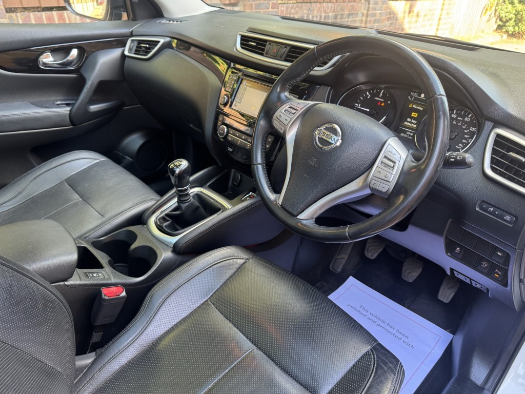 NISSAN QASHQAI