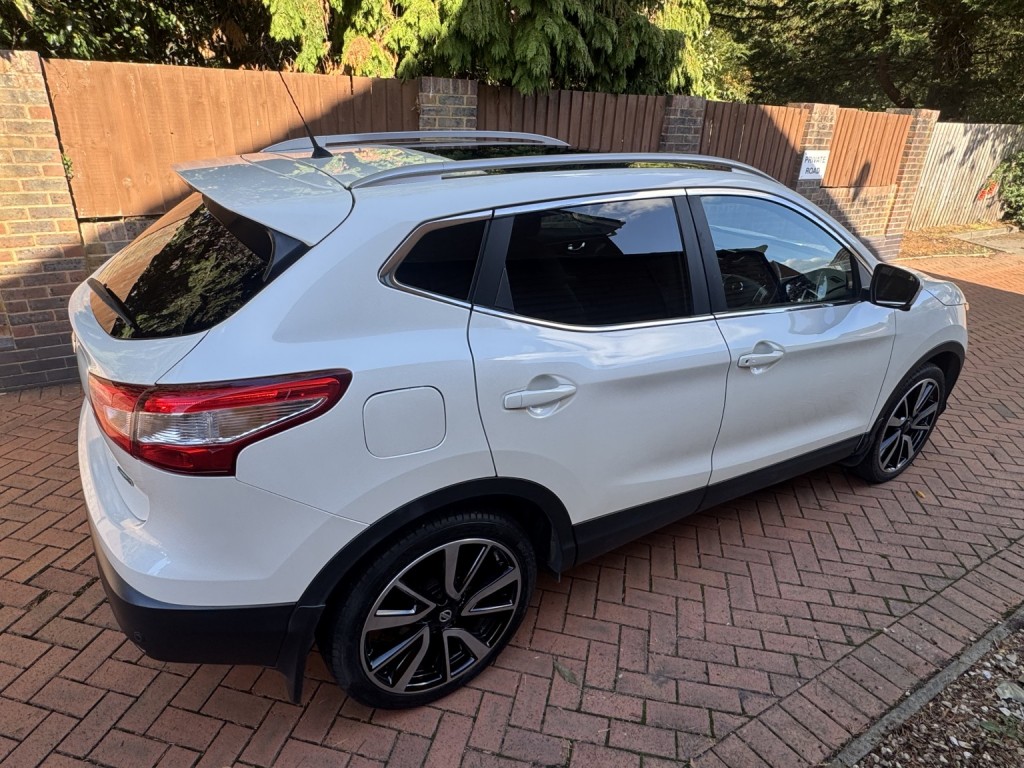 NISSAN QASHQAI