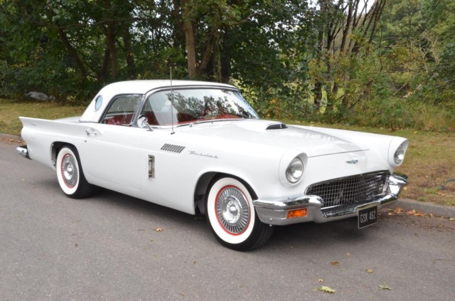 FORD THUNDERBIRD