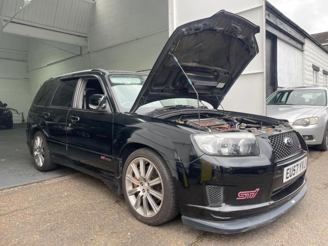SUBARU FORESTER 2.0