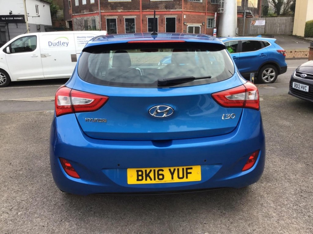 HYUNDAI I30