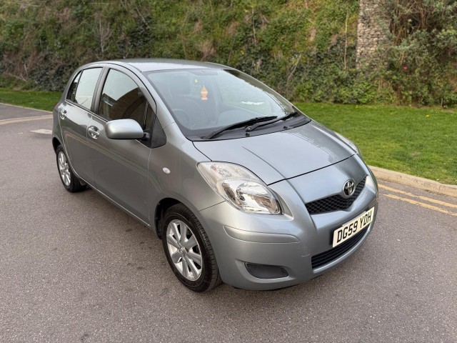 TOYOTA YARIS 1.3 Dual VVT-i TR