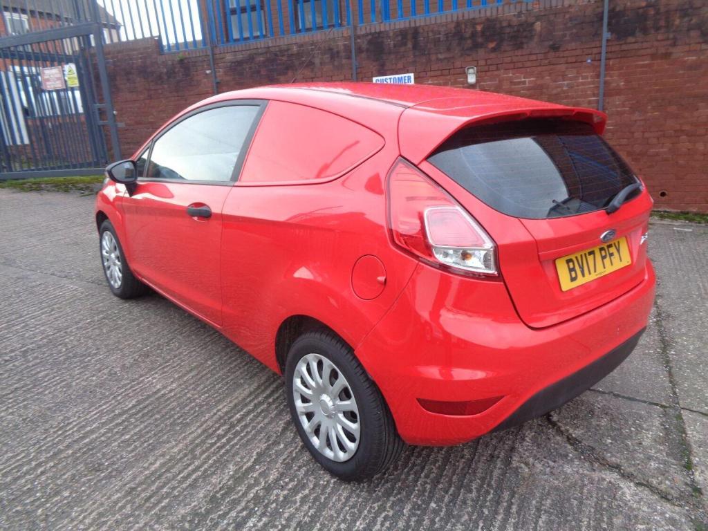 FORD FIESTA VAN