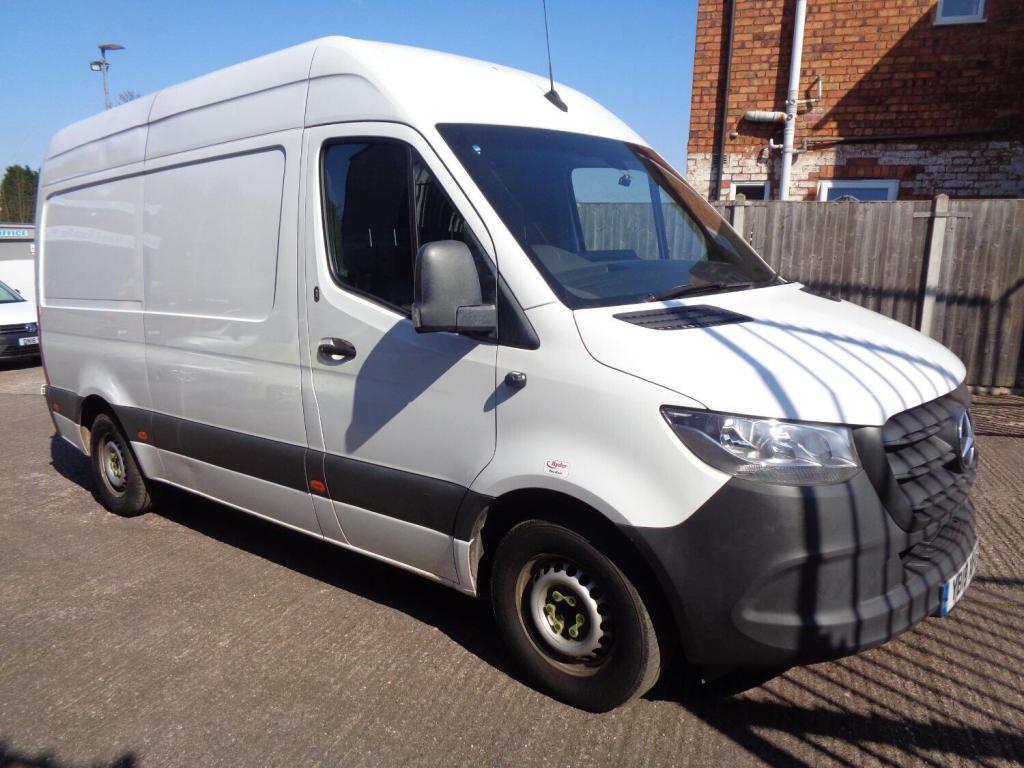 MERCEDES-BENZ SPRINTER