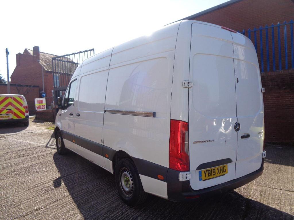 MERCEDES-BENZ SPRINTER