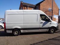 MERCEDES-BENZ SPRINTER