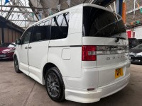 MITSUBISHI CHALLENGER