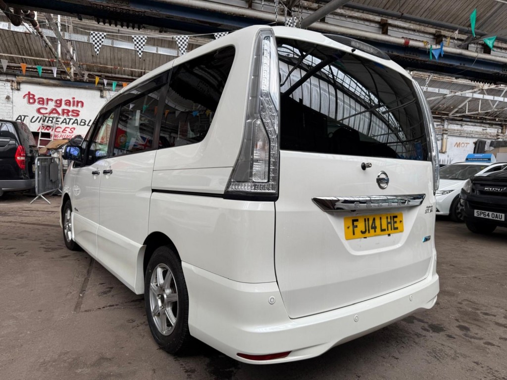 NISSAN SERENA