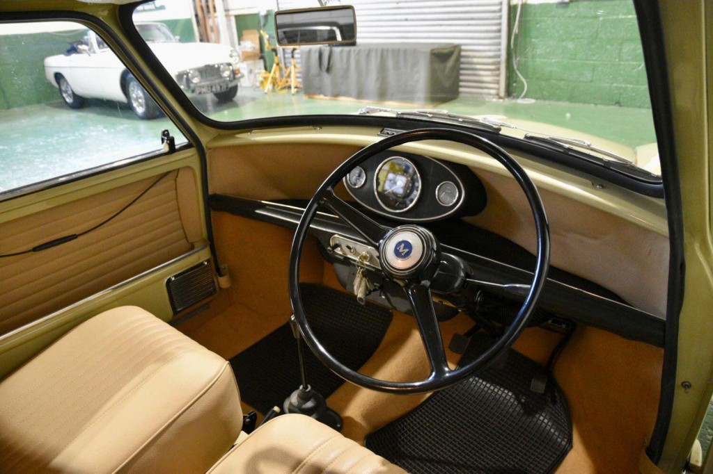 MORRIS MINI
