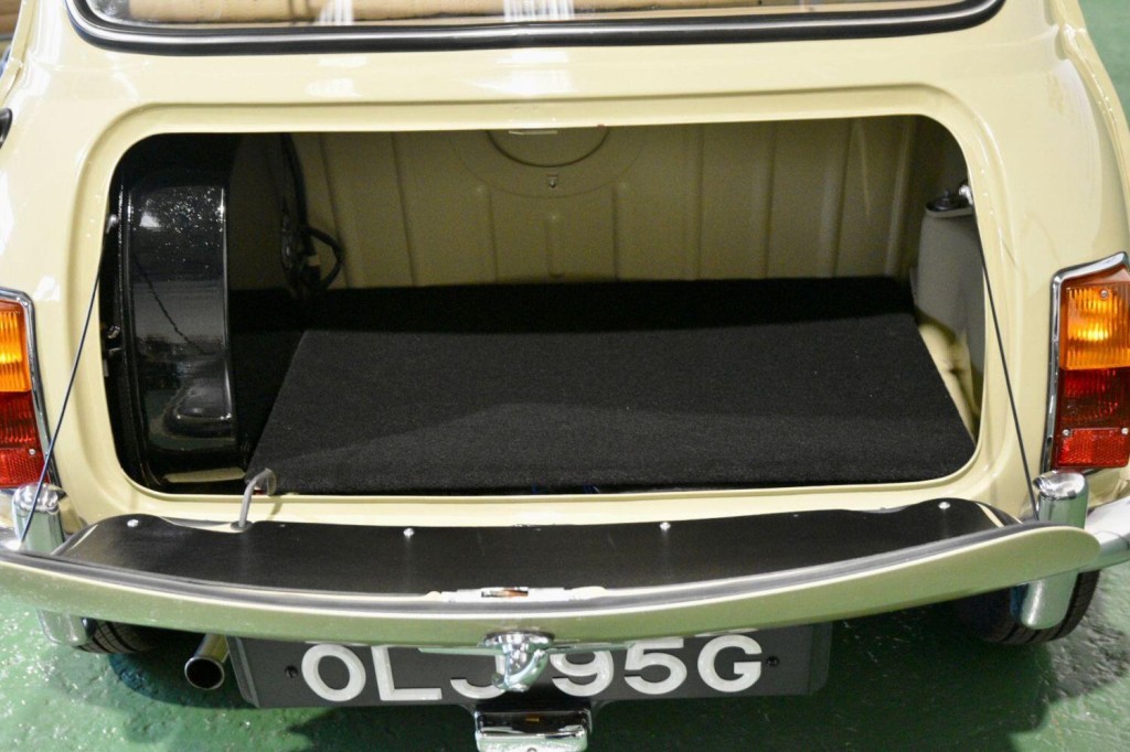 MORRIS MINI