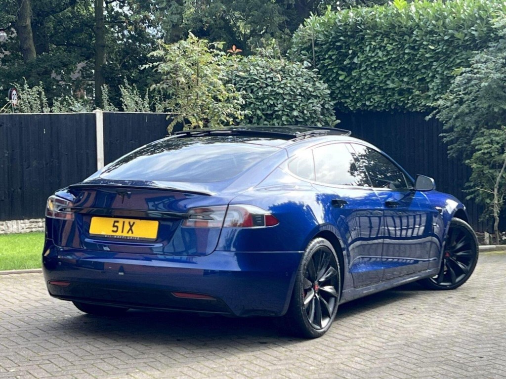 TESLA MODEL S