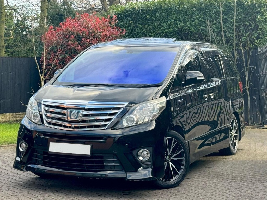 TOYOTA ALPHARD