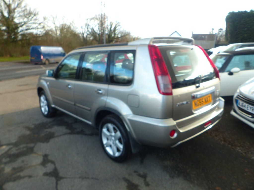 NISSAN X-TRAIL