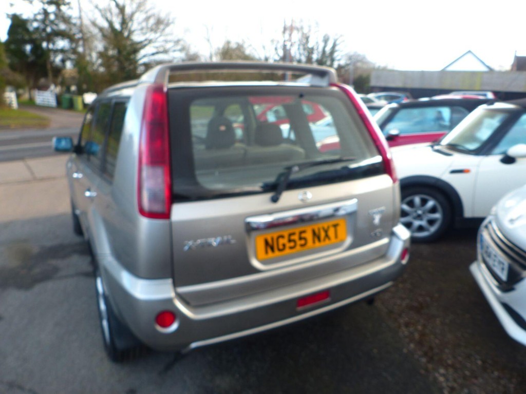 NISSAN X-TRAIL