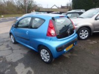 PEUGEOT 107