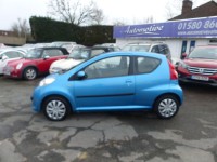 PEUGEOT 107