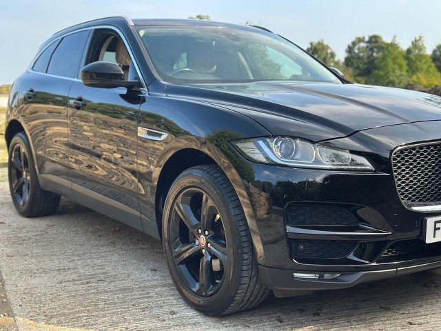 JAGUAR F-PACE 2.0 D180 Prestige