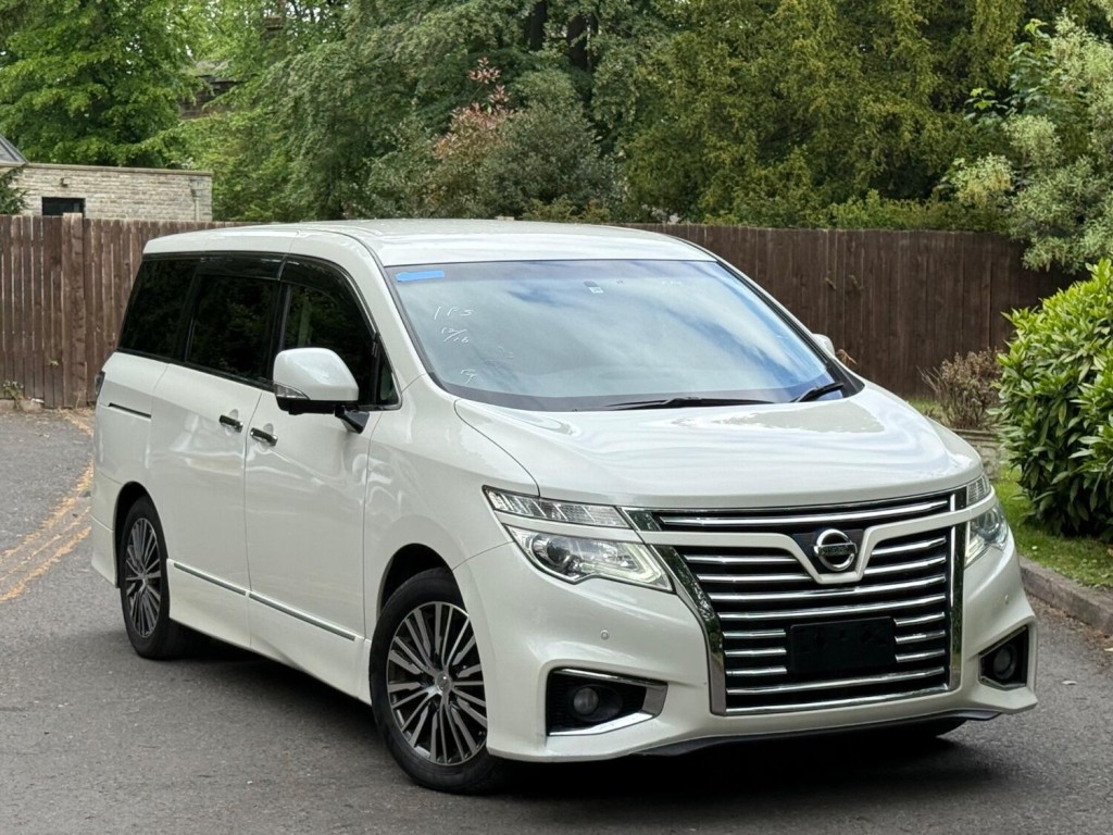 NISSAN ELGRAND