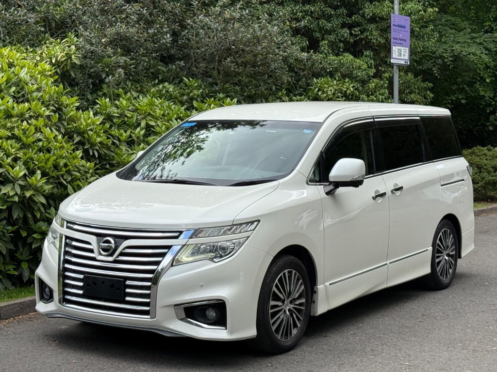 NISSAN ELGRAND