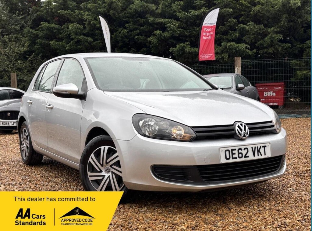 VOLKSWAGEN GOLF 1.6 TDI S Euro 5 5dr