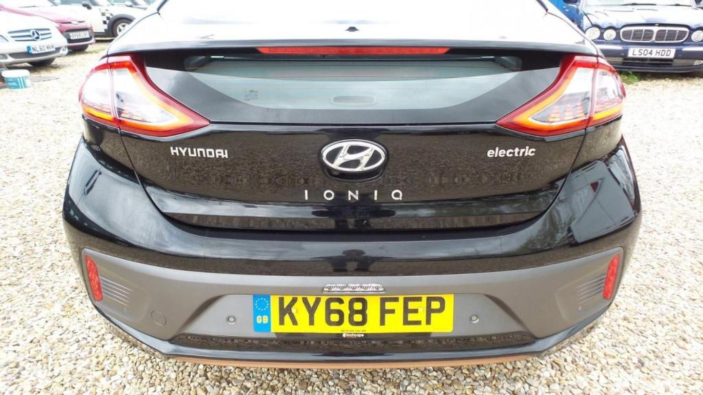 HYUNDAI IONIQ