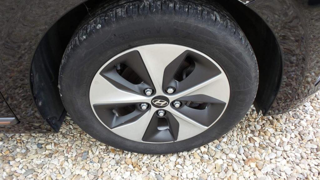 HYUNDAI IONIQ