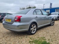 TOYOTA AVENSIS