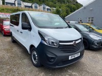 VAUXHALL VIVARO