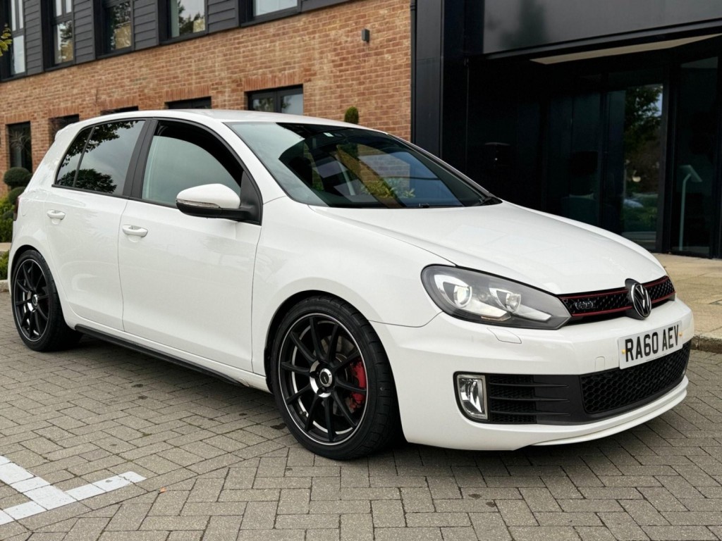 VOLKSWAGEN GOLF GTI DSG 2.0