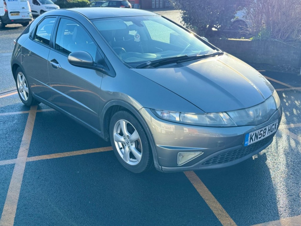 HONDA CIVIC 1.8 i-VTEC ES 5dr