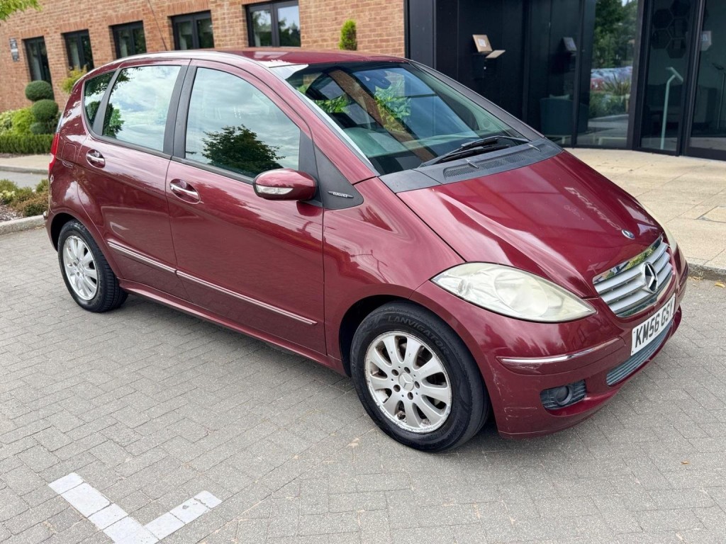 MERCEDES-BENZ A CLASS 1.5 A150 Elegance SE CVT 5dr