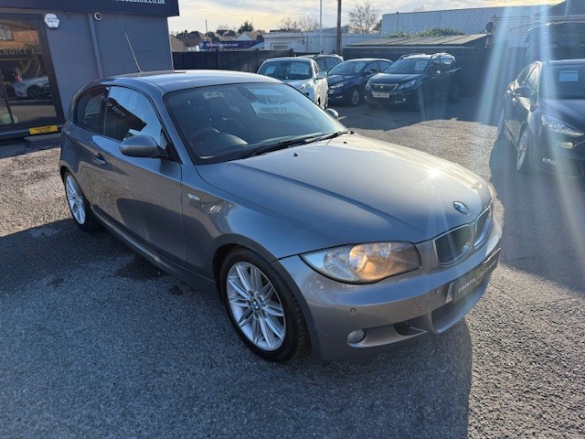 BMW 1 SERIES