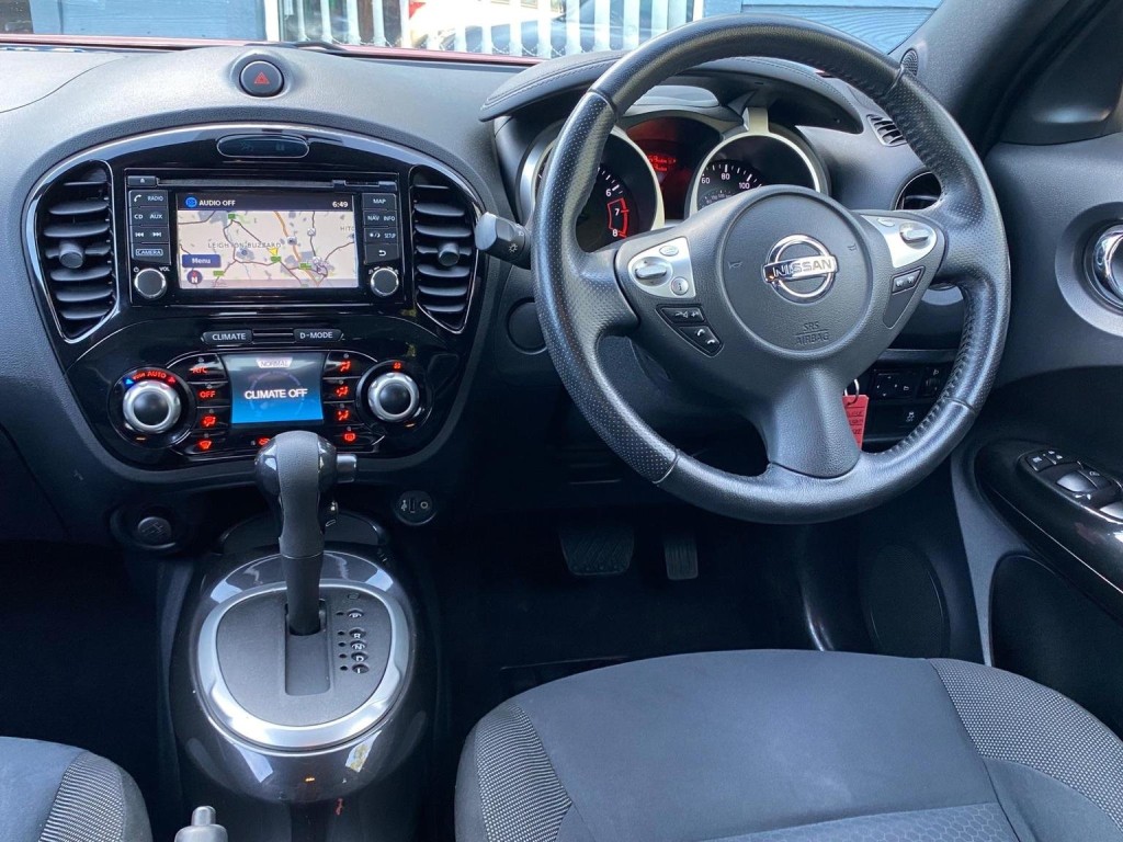 NISSAN JUKE